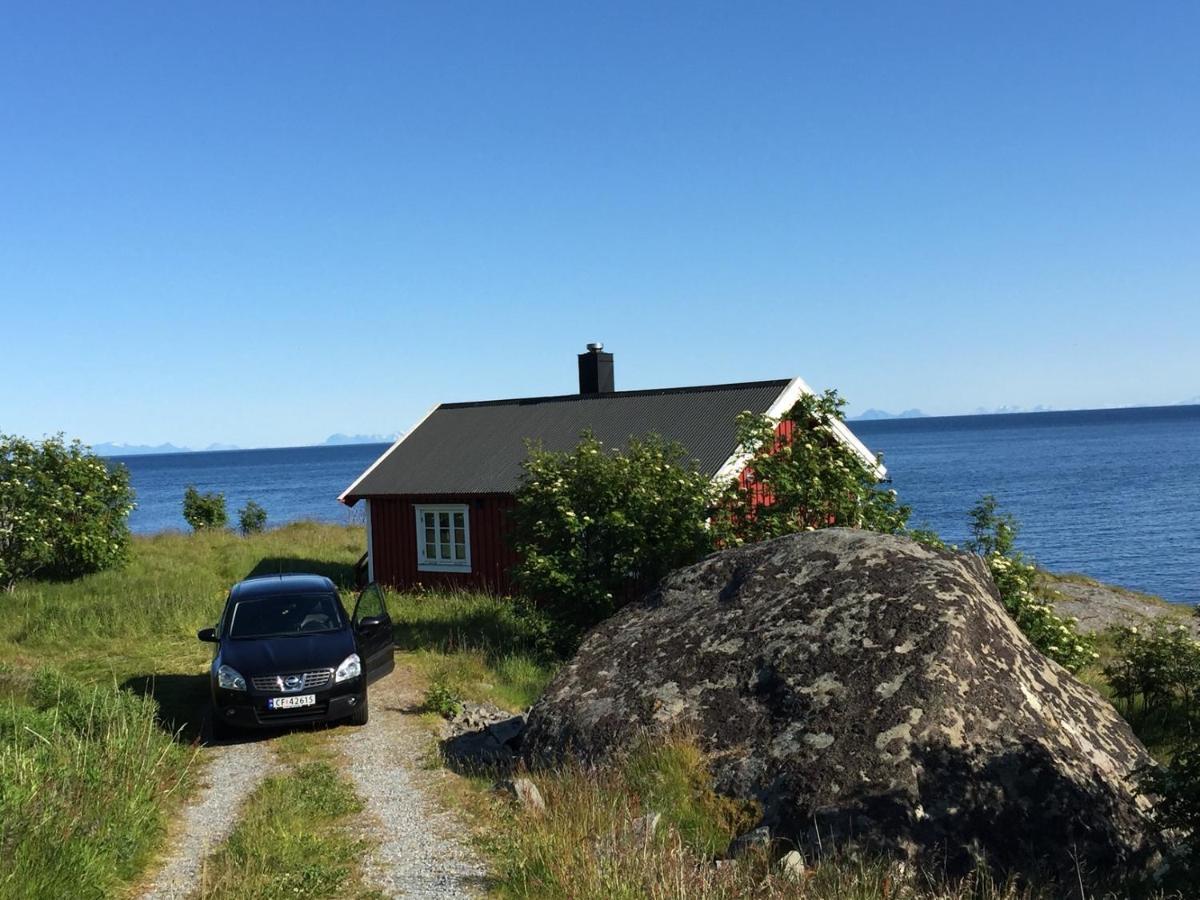 Rorbua Pa Toppoya Reine Exterior photo